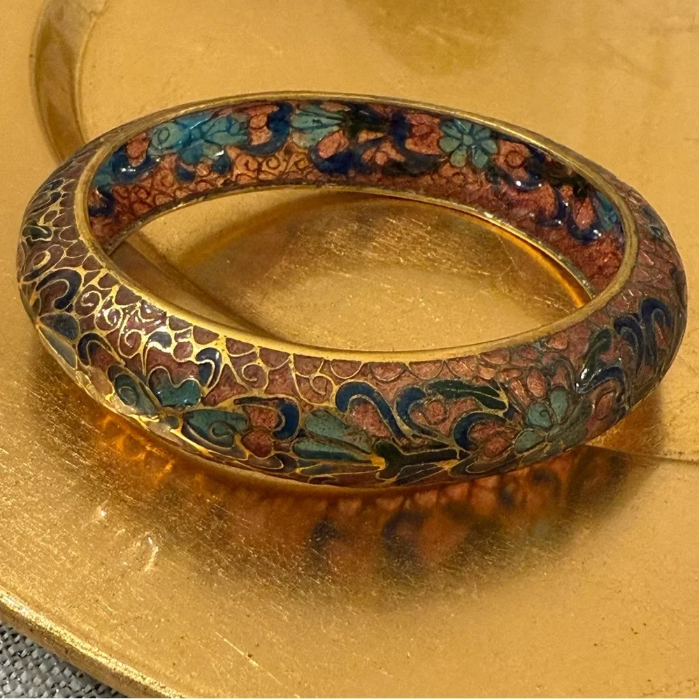 Vintage Plique A Jour Bangle Bracelet Pink & Blue Floral Design Stained Glass - Picture 1 of 8